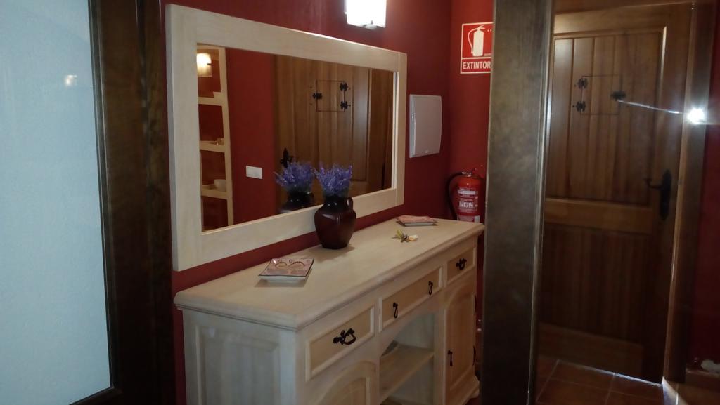 Apartamentos Rurales Casas De Los Maestros Talarrubias Eksteriør billede