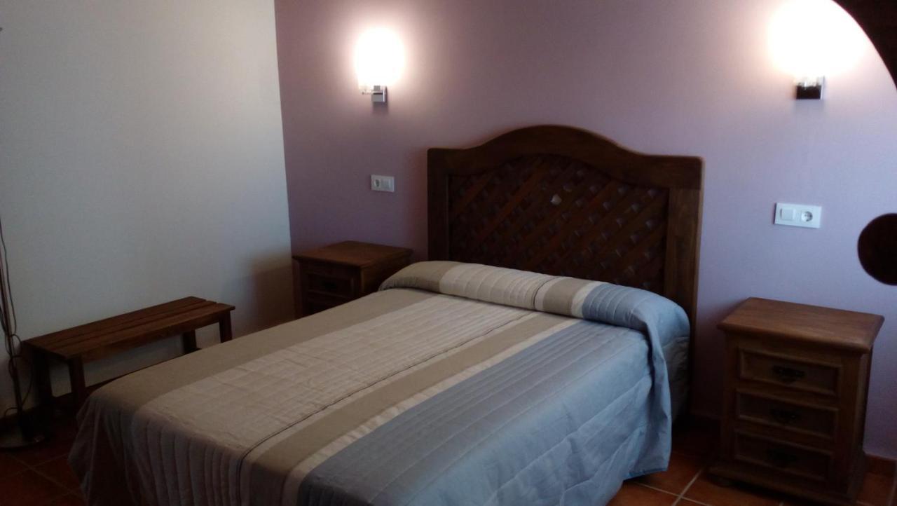 Apartamentos Rurales Casas De Los Maestros Talarrubias Eksteriør billede