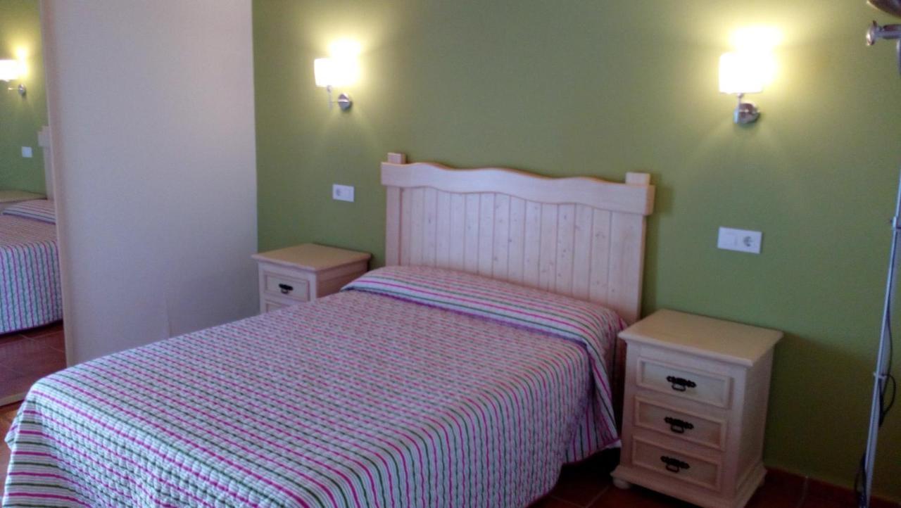 Apartamentos Rurales Casas De Los Maestros Talarrubias Eksteriør billede